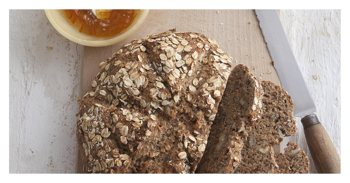 Soda bread met walnoten uit Heel Holland Bakt Mee